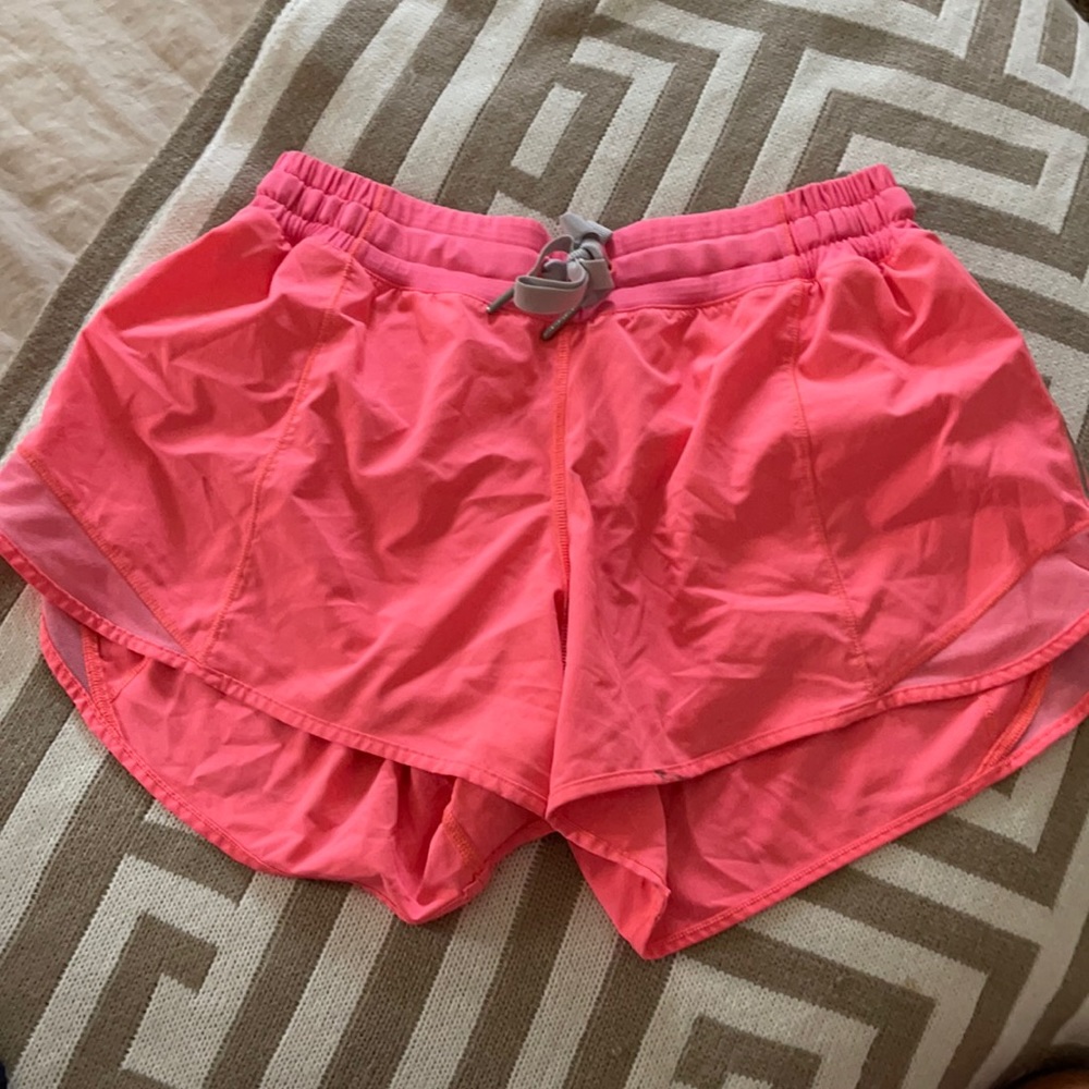 Lululemon Hotty Hot